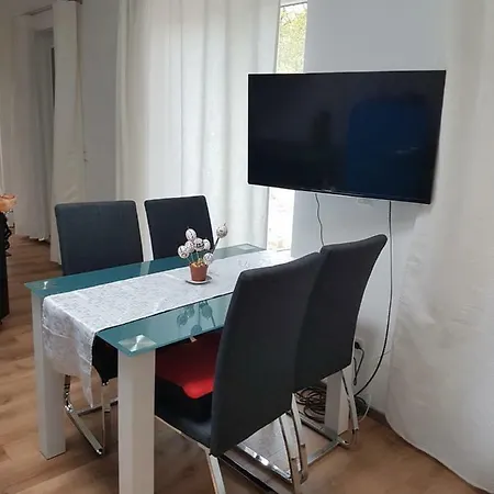 2 Raum Gartenwohnung Am Spreewaldradweg In Appartement